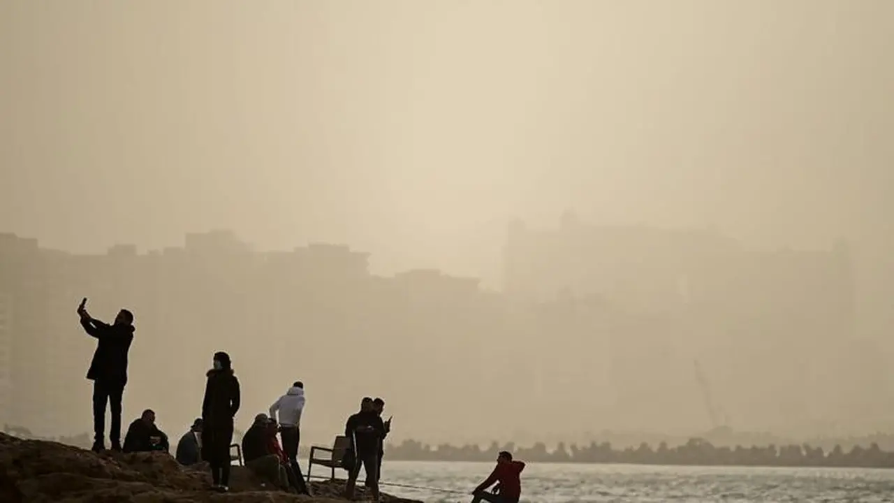 تحذير لـ 4 محافظات.. الأرصاد تكشف تفكنبات الطقس القاهرة والسواحل اليوم وتطورات الظواهر الجوية